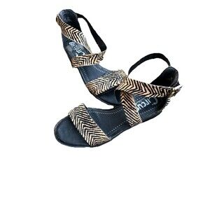 Circus by Sam Edelman Animal Print Calf Hair Ankle Strap Sandals Block Heel 8M